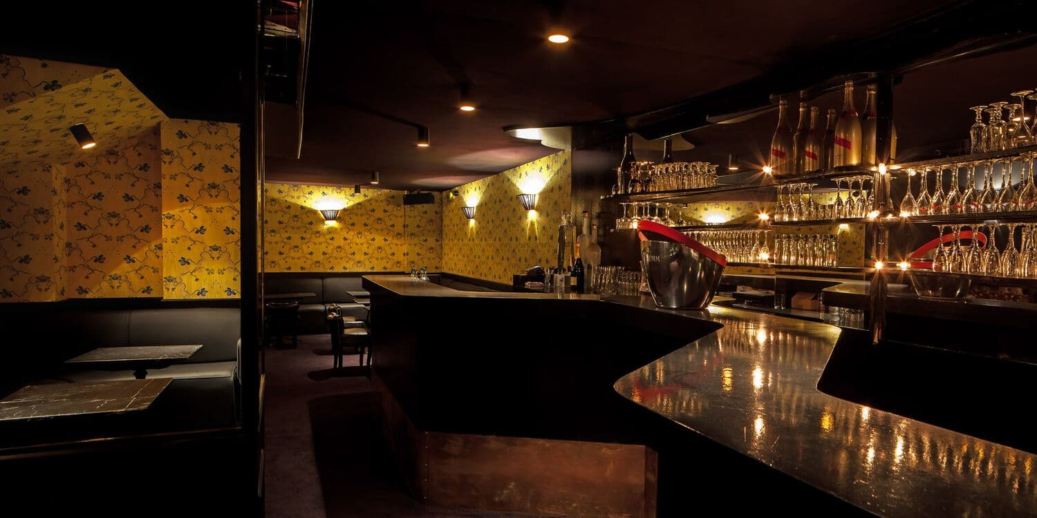 Salle Principale & Bar à Cocktails