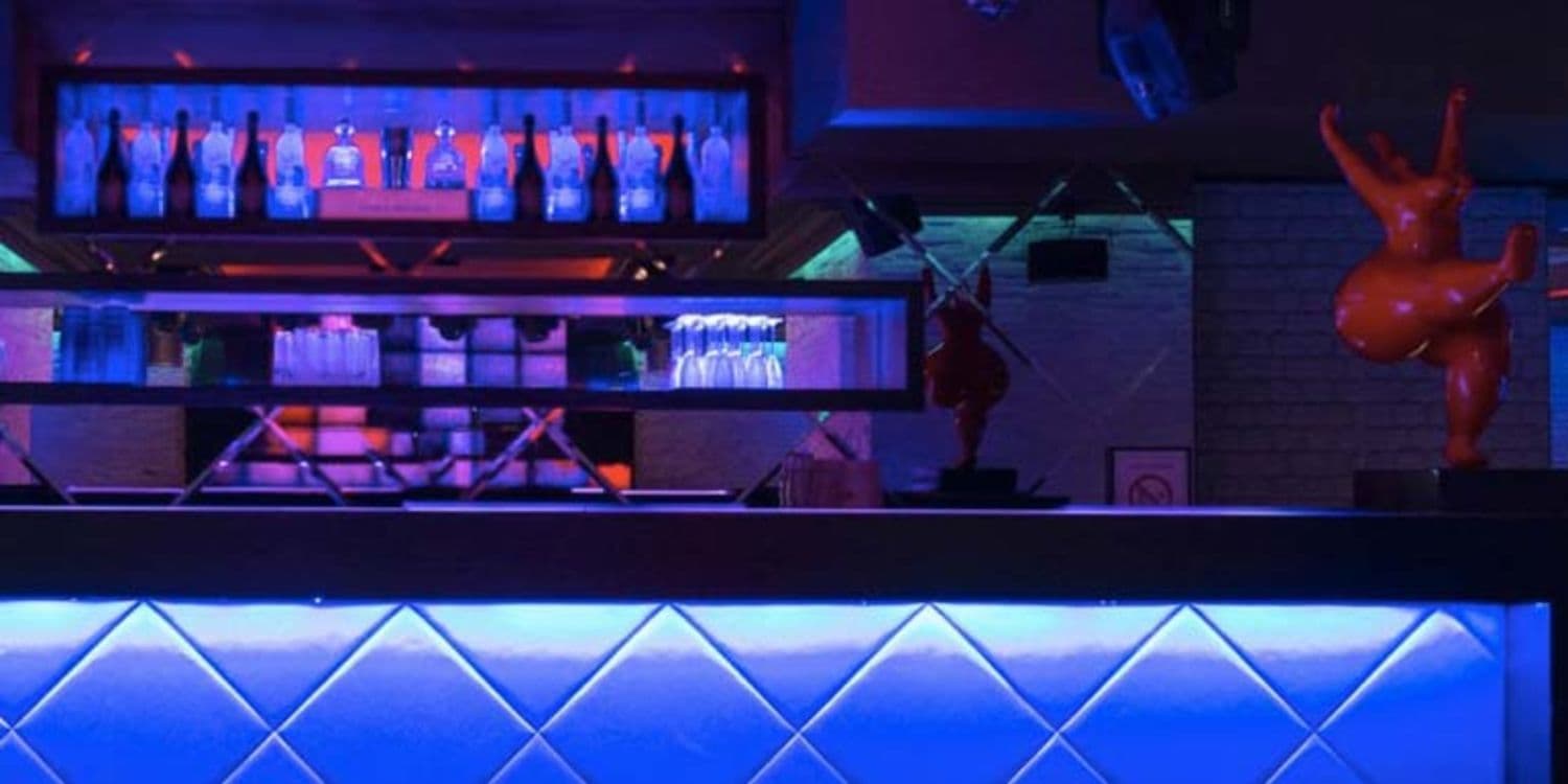 Bar