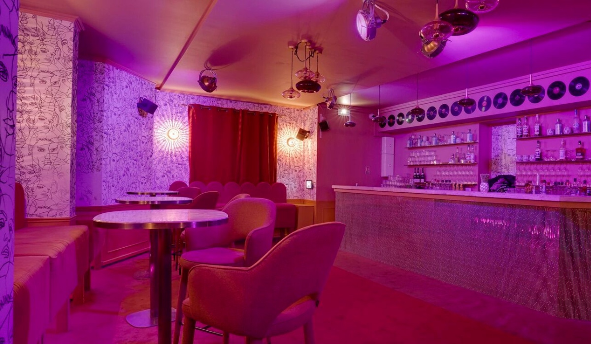 Le Cha Cha Club